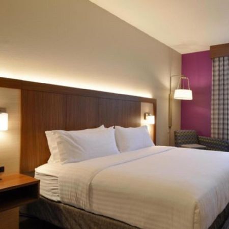 Holiday Inn Express Quantico - Stafford By Ihg Exterior photo