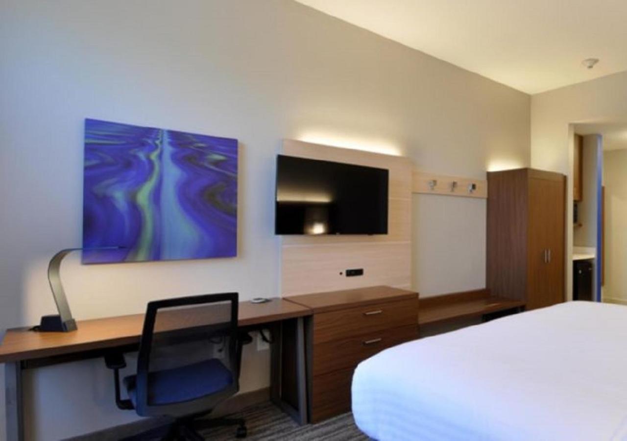 Holiday Inn Express Quantico - Stafford By Ihg Exterior photo