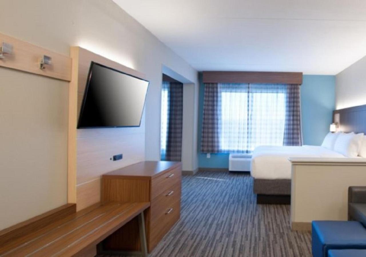 Holiday Inn Express Quantico - Stafford By Ihg Exterior photo