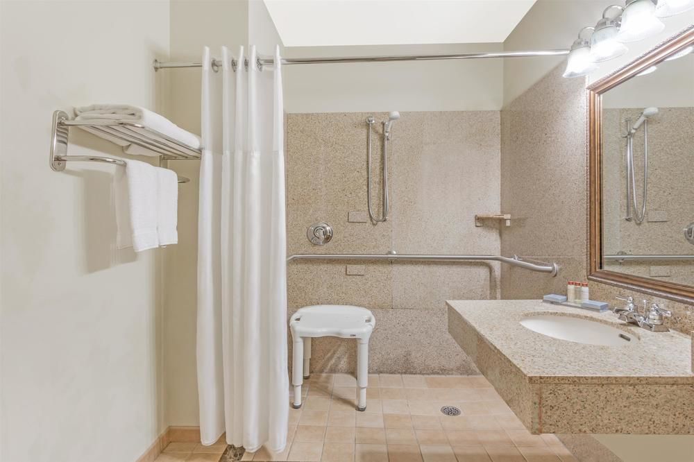 Holiday Inn Express Quantico - Stafford By Ihg Exterior photo
