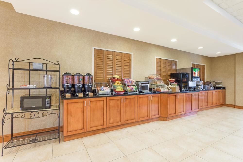 Holiday Inn Express Quantico - Stafford By Ihg Exterior photo