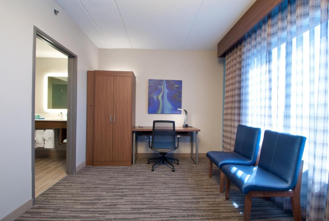 Holiday Inn Express Quantico - Stafford By Ihg Exterior photo