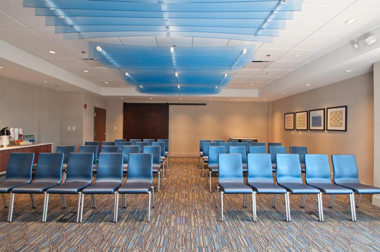 Holiday Inn Express Quantico - Stafford By Ihg Exterior photo